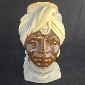 Royal Copley 1950/60s Wall Pocket